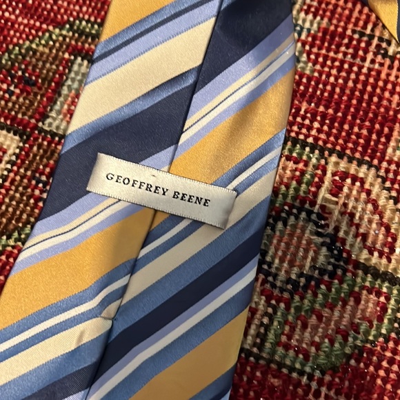 Geoffrey Beene striped silk tie, 2 for 50% off - Picture 3 of 4